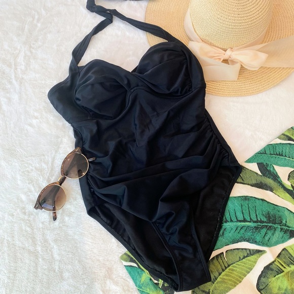 Black One Piece Women’s Bathing Suit Size 8 - Picture 1 of 7